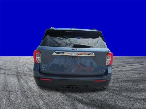 Infinite Blue Metallic Tinted Clearcoat 2021 Ford Explorer XLT