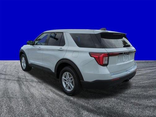 Star White 2026 Ford Explorer Active