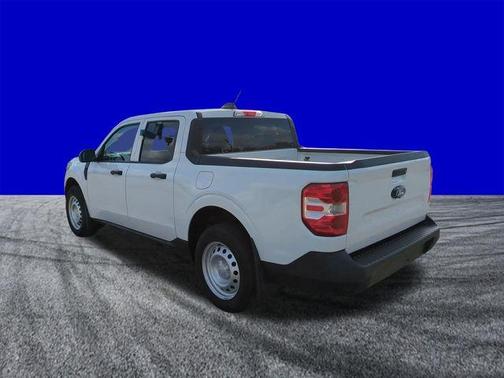 Oxford White 2025 Ford Maverick XL
