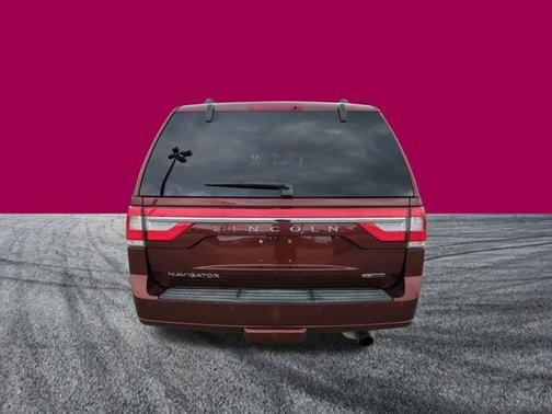 2015 Lincoln Navigator Base