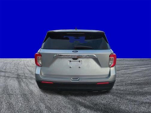 Iconic Silver Metallic 2023 Ford Explorer Base