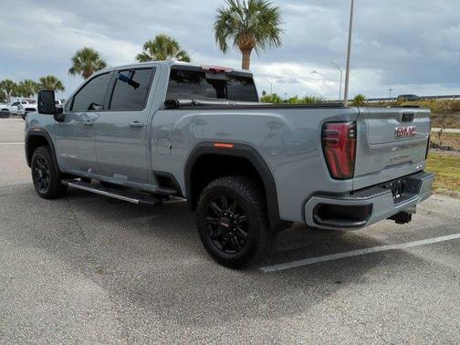 2024 GMC Sierra 2500 AT4