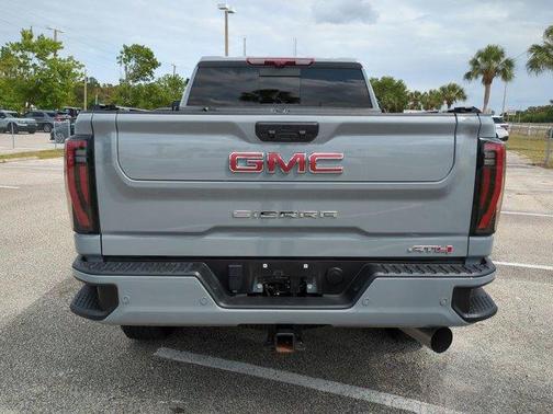 2024 GMC Sierra 2500 AT4