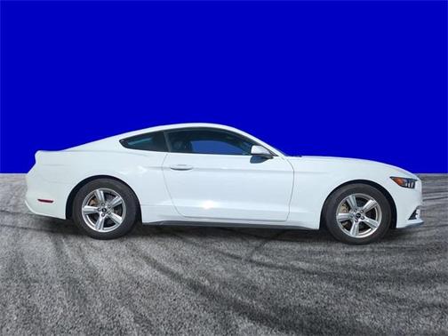 2016 Ford Mustang V6