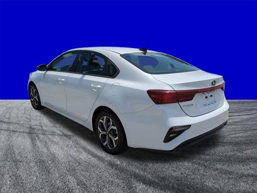Snow White Pearl 2021 Kia Forte LXS