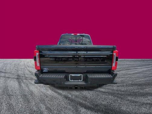 2025 Ford F-350 Platinum DRW