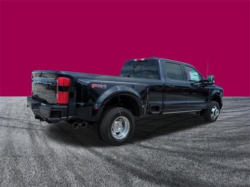 2025 Ford F-350 Platinum DRW