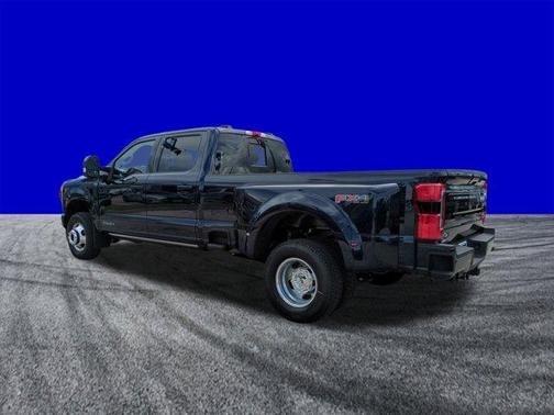 2025 Ford F-350 Platinum DRW