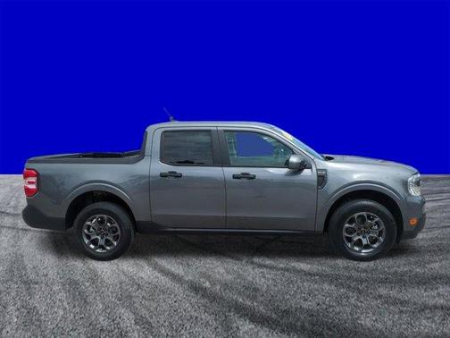 Carbonized Gray Metallic 2023 Ford Maverick XLT