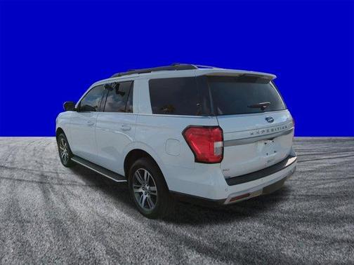 Oxford White 2022 Ford Expedition XLT
