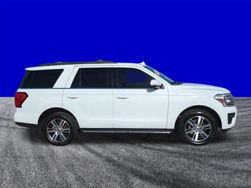 Oxford White 2022 Ford Expedition XLT
