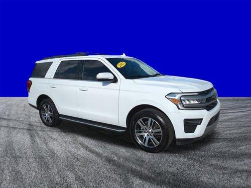 Oxford White 2022 Ford Expedition XLT