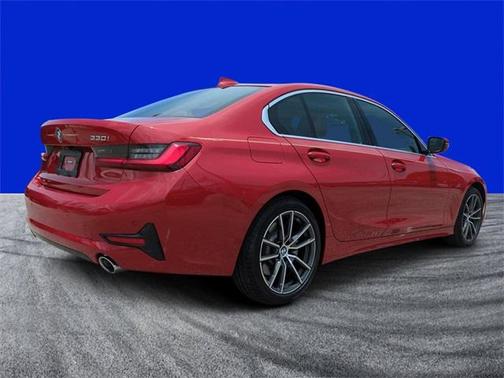 2022 BMW 330 i