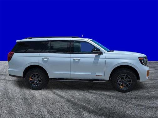 Space Silver 2026 Ford Expedition Tremor