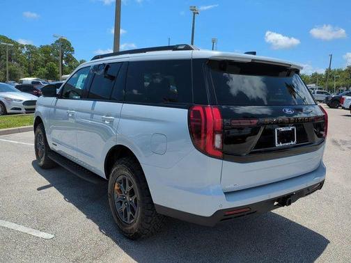 Space Silver 2026 Ford Expedition Tremor