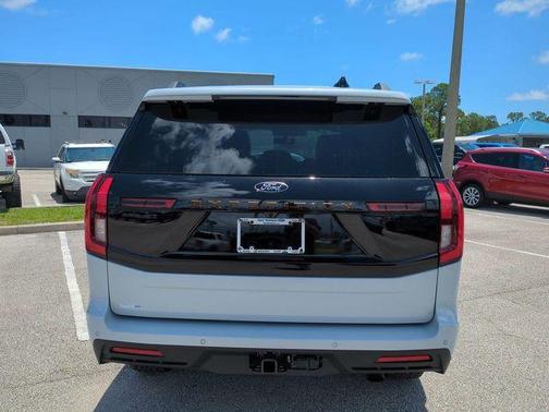 Space Silver 2026 Ford Expedition Tremor