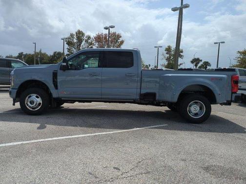 2026 Ford F-350 Platinum DRW