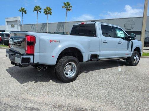 2026 Ford F-350 Platinum DRW