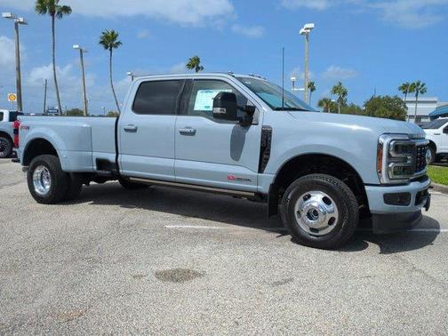 2026 Ford F-350 Platinum DRW