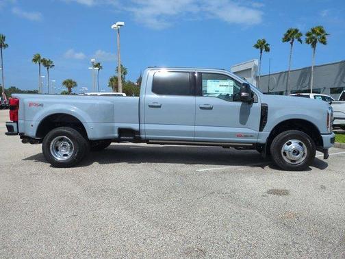 2026 Ford F-350 Platinum DRW