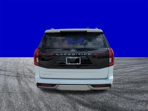 Oxford White 2026 Ford Expedition Platinum