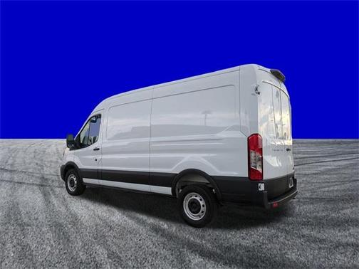 2025 Ford Transit-250 148 WB Medium Roof Cargo