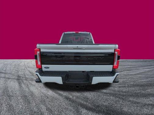2025 Ford F-350 Platinum DRW