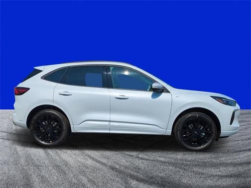 2025 Ford Escape ST-Line Elite
