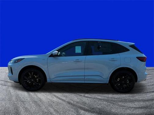 2025 Ford Escape ST-Line Elite