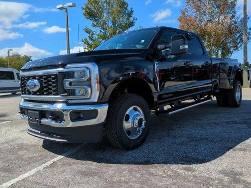 2026 Ford F-350 Lariat DRW