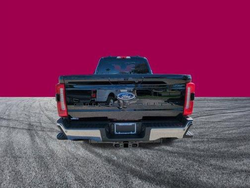 2026 Ford F-350 Lariat DRW