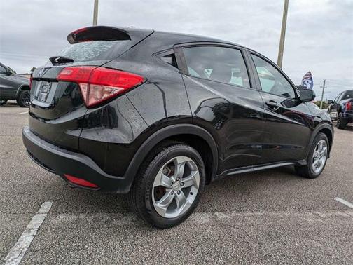 2017 Honda HR-V LX