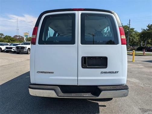 2003 Chevrolet Express 3500 Base