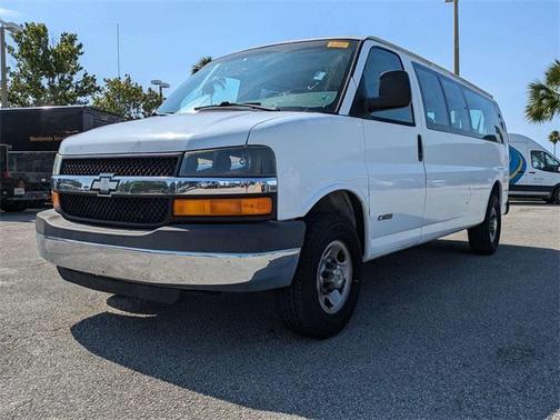 2003 Chevrolet Express 3500 Base
