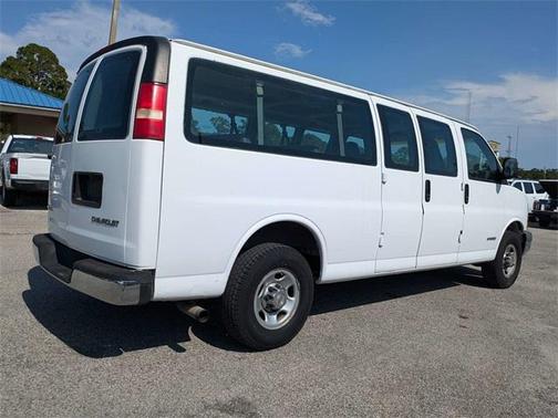 2003 Chevrolet Express 3500 Base