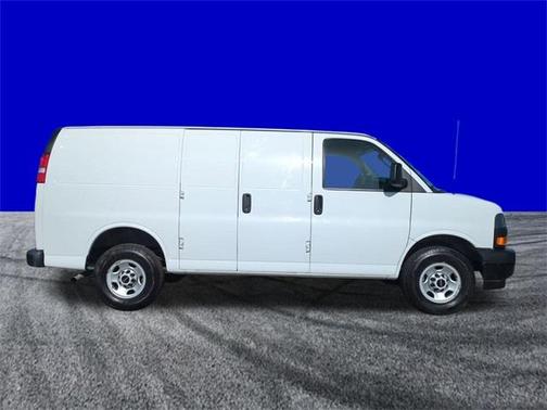2023 GMC Savana 2500 Work Van