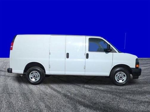 2023 GMC Savana 2500 Work Van