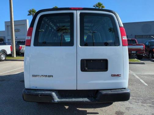 2023 GMC Savana 2500 Work Van