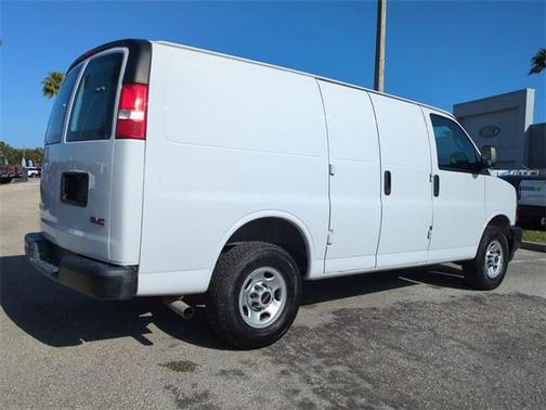 2023 GMC Savana 2500 Work Van