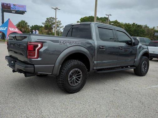 2020 Ford F-150 Raptor
