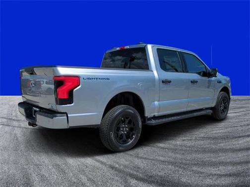 2025 Ford F-150 Lightning XLT