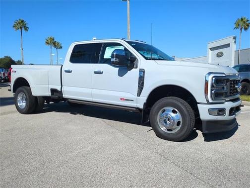 2026 Ford F-350 Platinum DRW