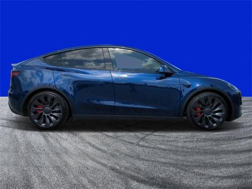 2023 Tesla Model Y Performance