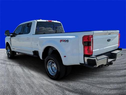 2024 Ford F-350 Lariat Super Duty