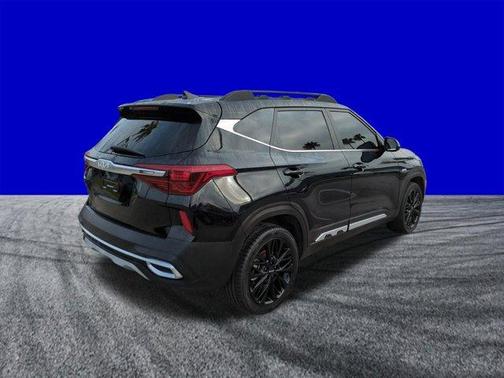Cherry Black 2023 Kia Seltos Nightfall