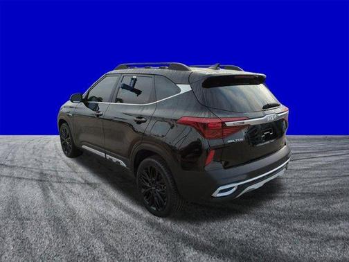 Cherry Black 2023 Kia Seltos Nightfall