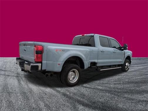 2024 Ford F-350 Lariat Super Duty