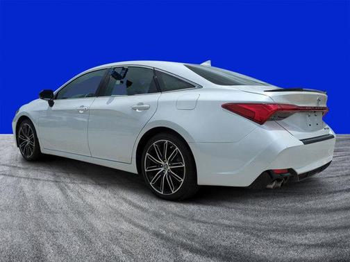 2019 Toyota Avalon XLE Touring