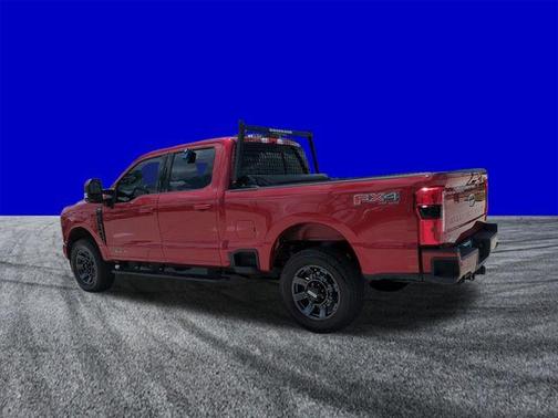 Rapid Red Metallic Tinted Clearcoat 2023 Ford F-350 Lariat Super Duty