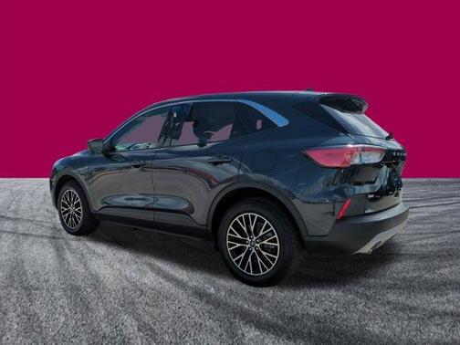 2022 Ford Escape PHEV SE
